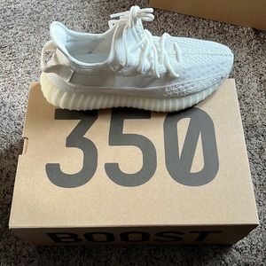Yeezy sz10 boost 350 v2 color bone